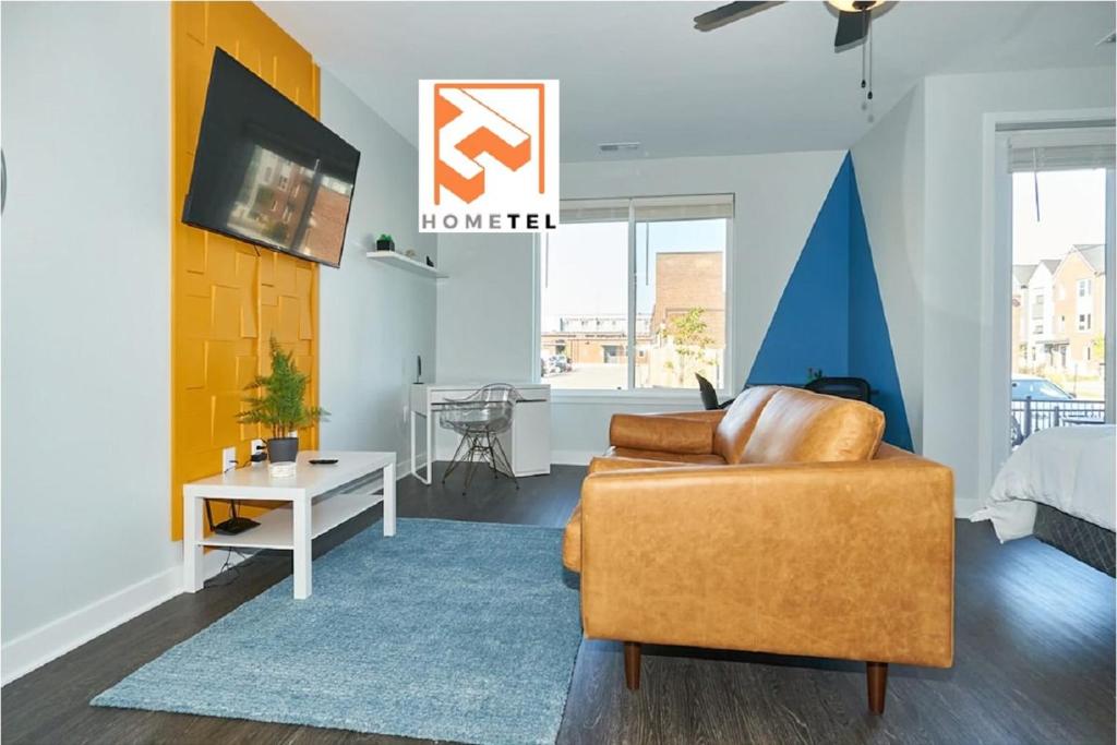 Modern & Spacious Studio Apt w Pool & Gym image