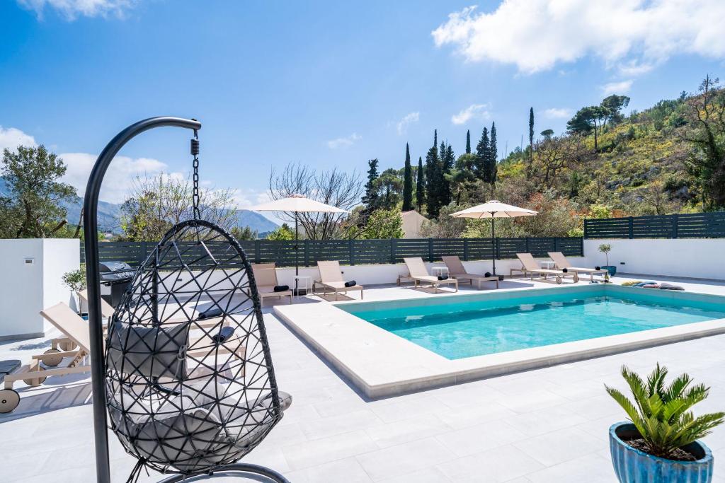 Villa Invigo - Brand New Private Pool Villa photo 2