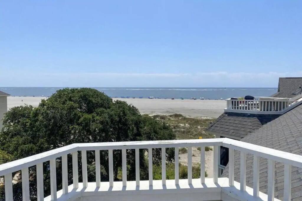 Port O' Call C302 - IOP Island Retreat! Treetop Oceanview!
