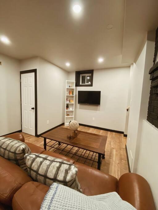 1-bedroom apartment in Uptown Waterloo photo 1