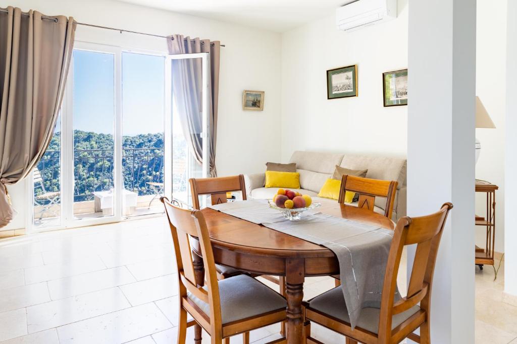 Sea view apartment between Nice and Monaco - 1 photo 2