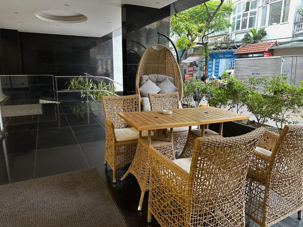 HOTEL YAH HANOI