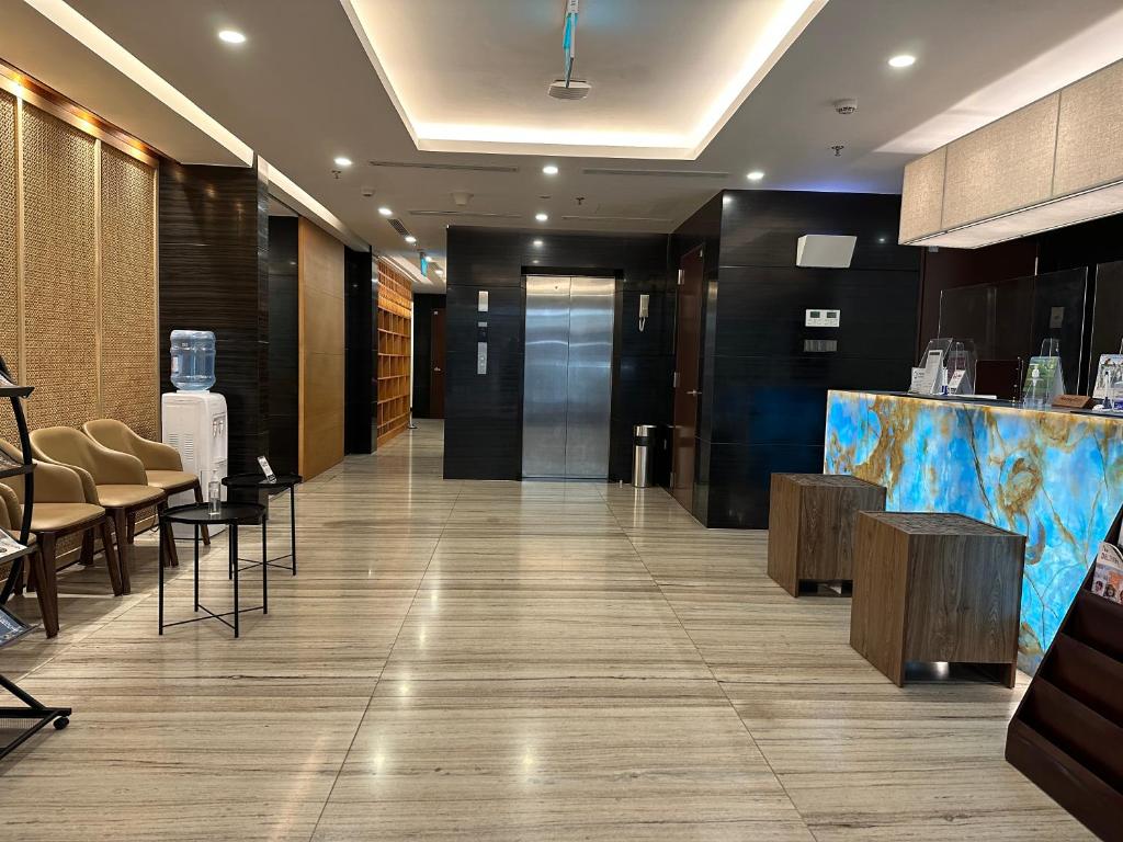 HOTEL YAH HANOI