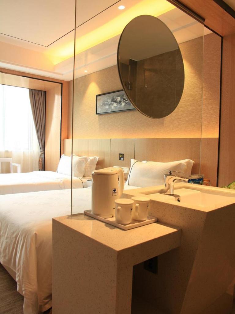 Двухместный (Стандартный двухместный номер с 2 отдельными кроватями), Shang Yuan Hotel