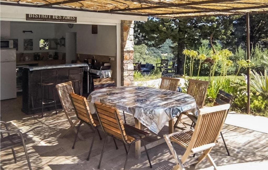 Stunning Home In Taradeau With Outdoor Swimming Pool, Wifi And 5 Bedrooms photo 2
