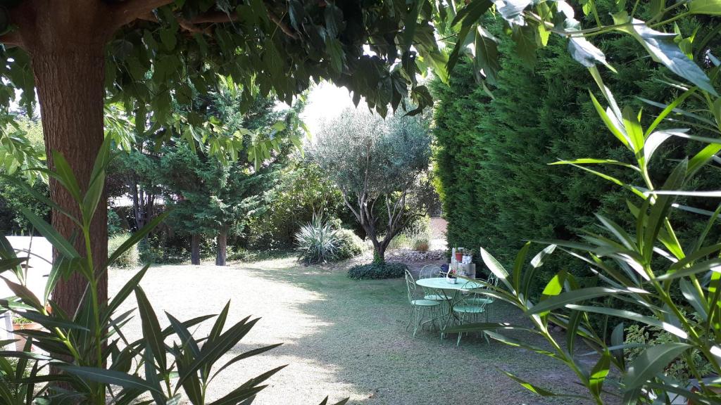 Villa avec piscine chez Raphaële (Villa avec piscine chez Raphaele) - Thumbnail image