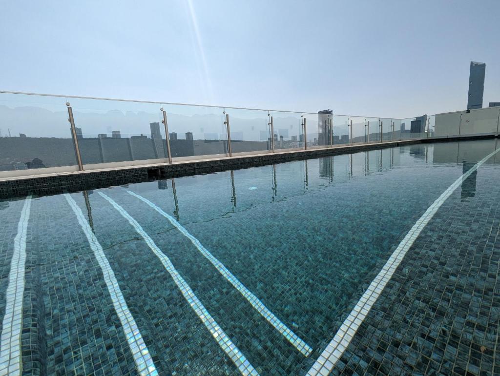 Stylish Panoramic Views City Loft photo 3
