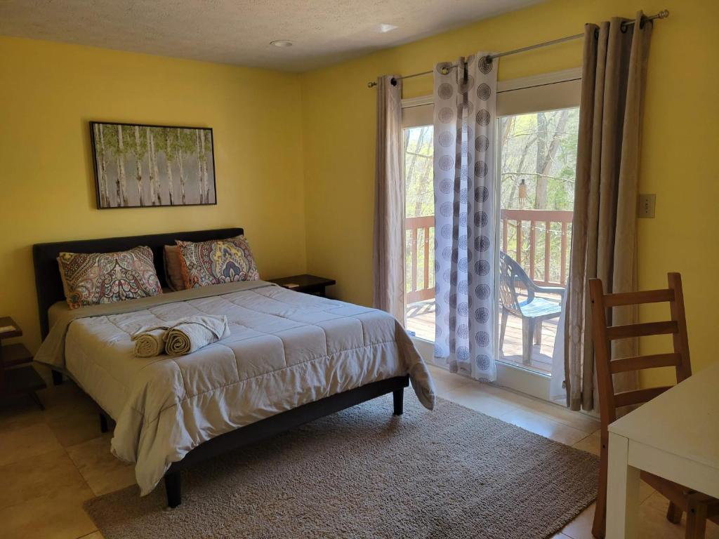 Preston Hollow photo 2