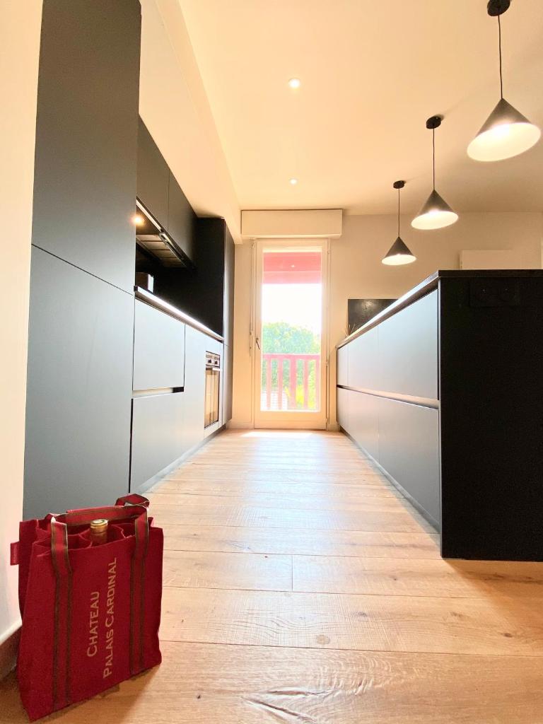 Guethary superbe appartement centre proche plage photo 4