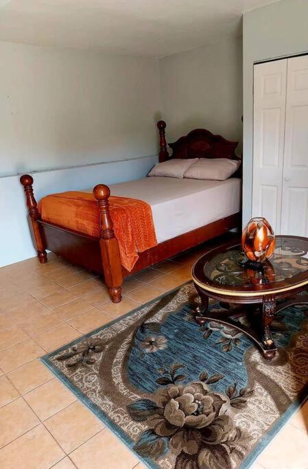 Comfort Cottage at the Grove photo 4