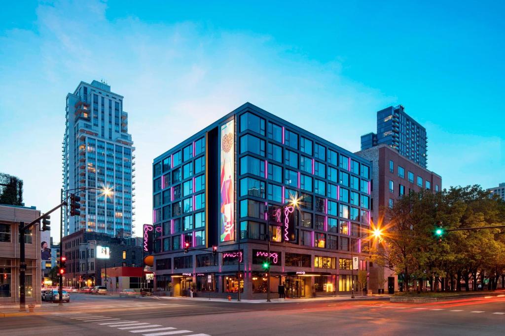Moxy Chicago Downtown photo 1