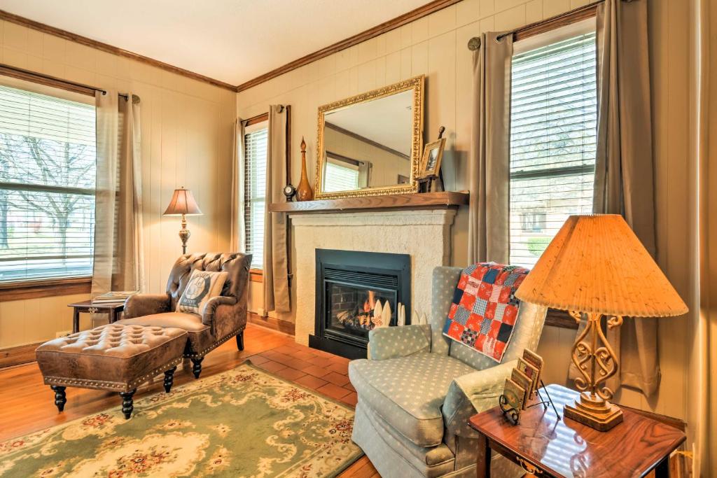 Charming Craftsman Home in Downtown Bartlesville! photo 4