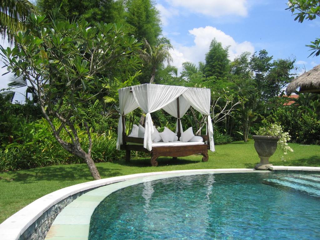 Вилла (Вилла с 5 спальнями и отдельным бассейном), Villa Mathis a Member of Secret Retreats