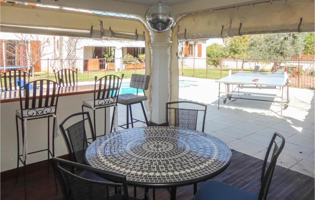 Amazing Home In Canet With Wifi, Private Swimming Pool And Outdoor Swimming Pool photo 4