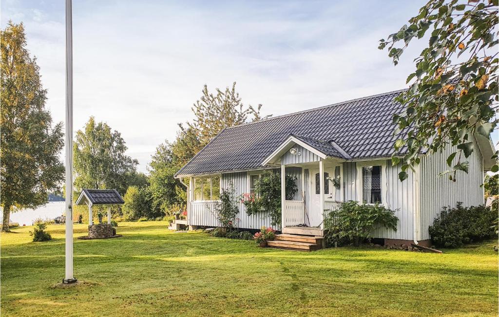 Awesome Home In Ljung With Wifi And 2 Bedrooms