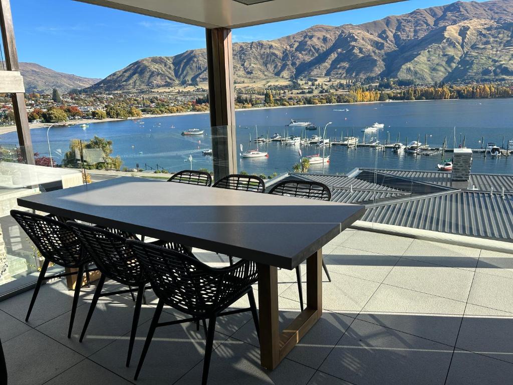 Marina Terrace, Wanaka photo 3