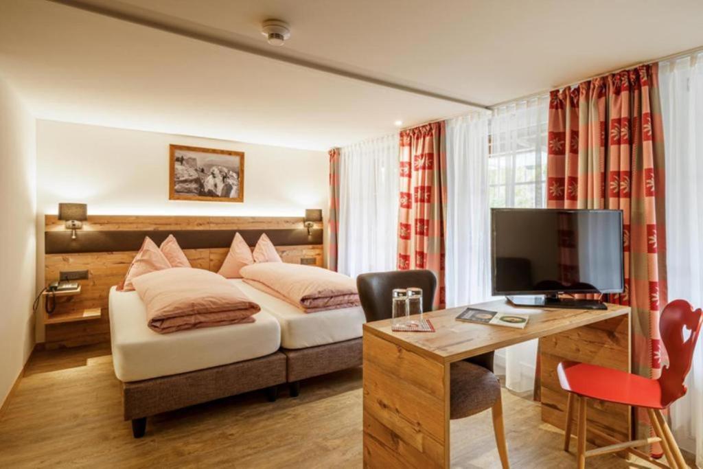 Alpenblick Hotel & Restaurant Wilderswil by Interlaken photo 1