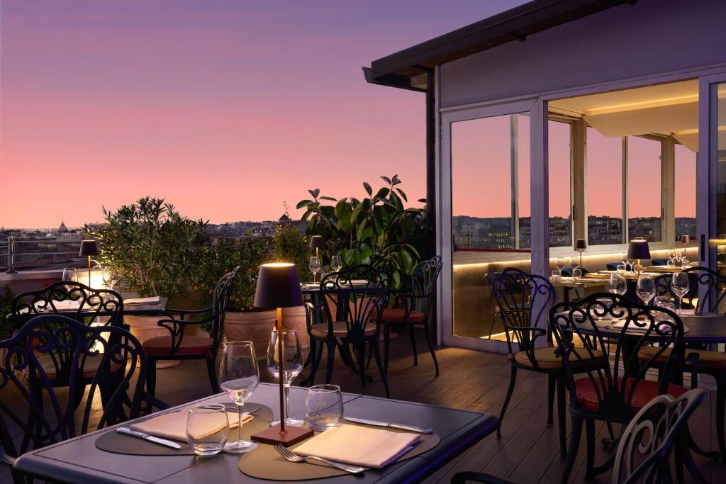 Marcella Royal Hotel - Rooftop Garden photo 1