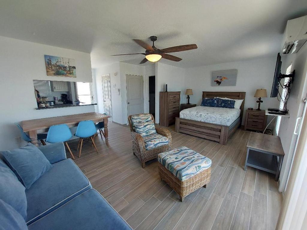 Bay Tree D6 photo 1