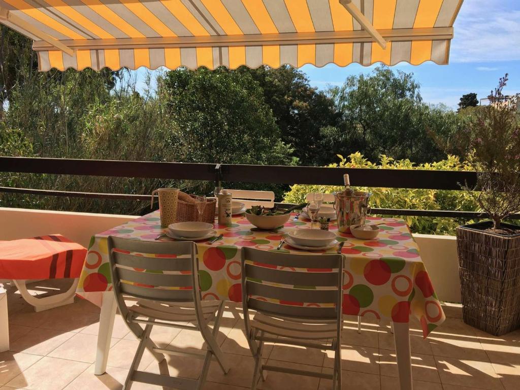 Appartement Le Lavandou, 2 pièces, 4 personnes - FR-1-308-175 photo 4