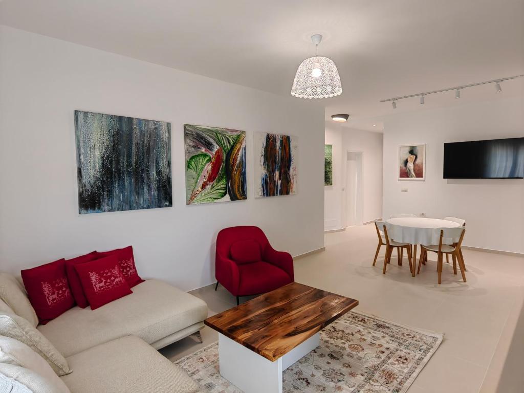 Art House photo 3