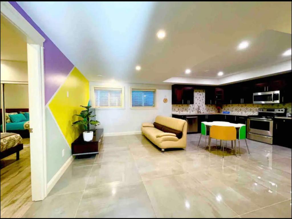 Big family getaway! can accommodate up to 14 guest photo 1