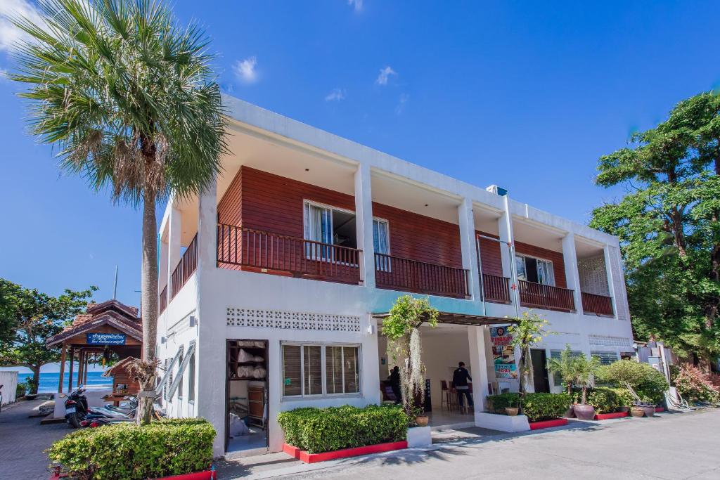 Mandalai Hotel photo 2