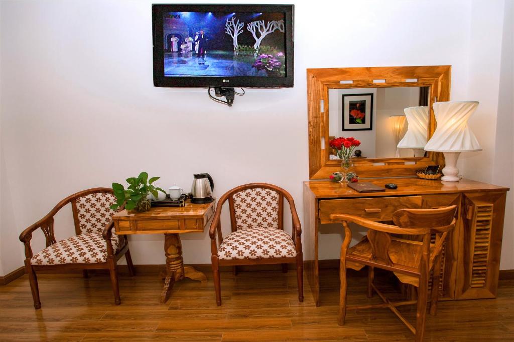 Семейный (Семейный номер «Сеньор» Делюкс с балконом), Rex Hotel & Apartment