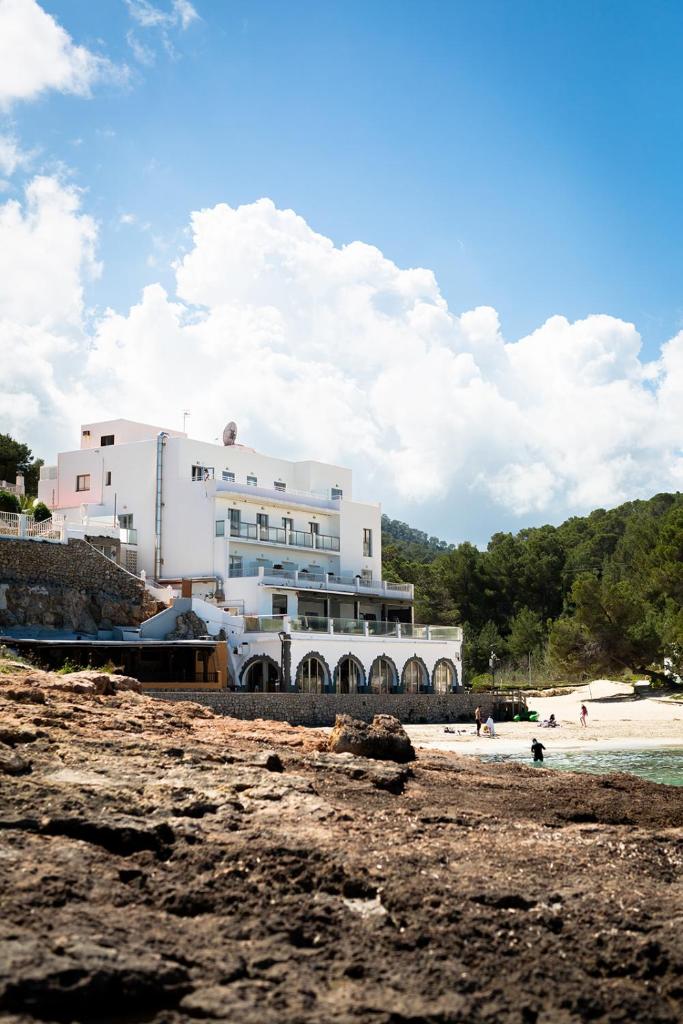 Hostal La Cigüeña photo 2