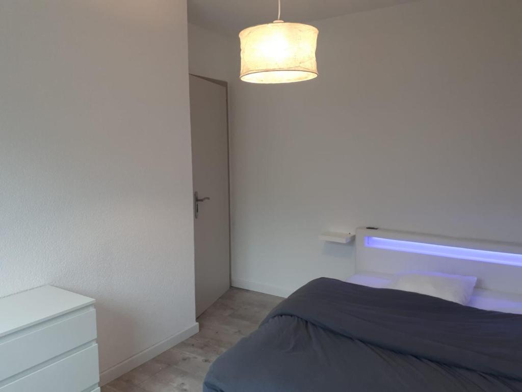 Appartement proche remontées refait à neuf photo 3