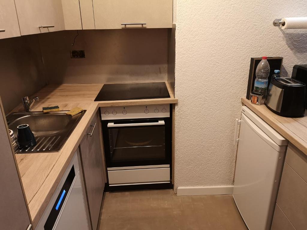 Appartement proche remontées refait à neuf photo 4
