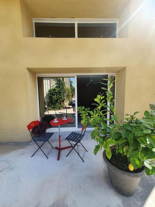 Superbe appartement avec jacuzzi et jardin privés photo 2