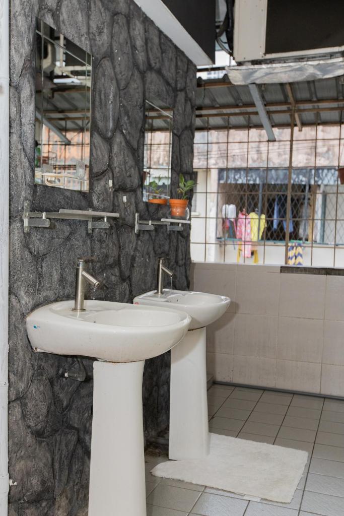 Escape Backpackers KK photo 1