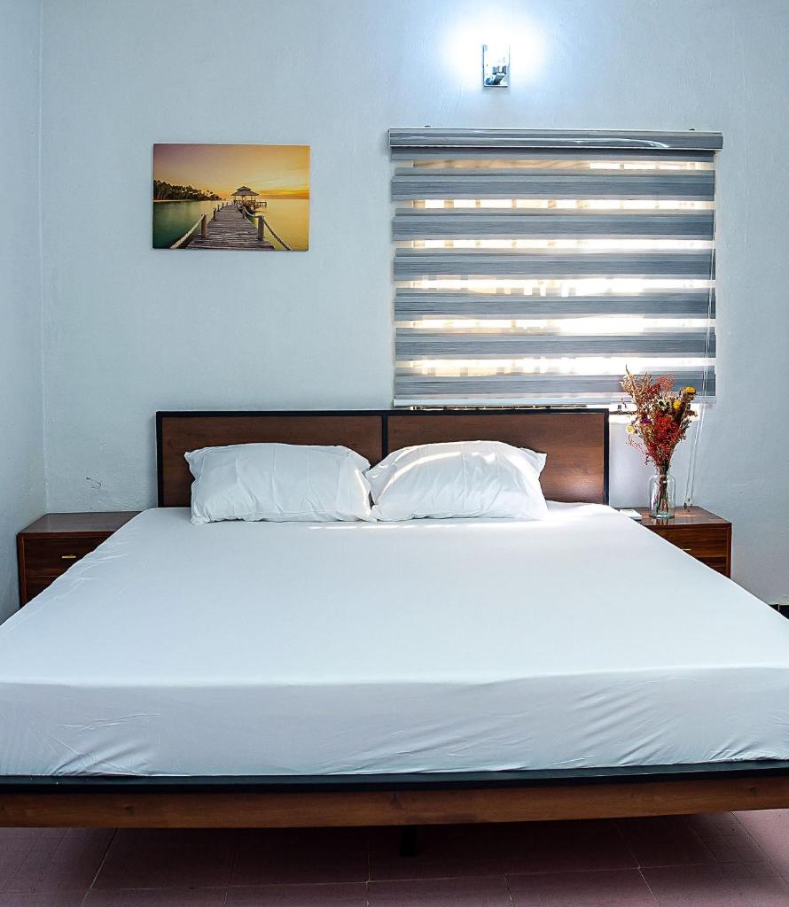Palm Heights Apartments - Omole Phase 1, Ikeja photo 4