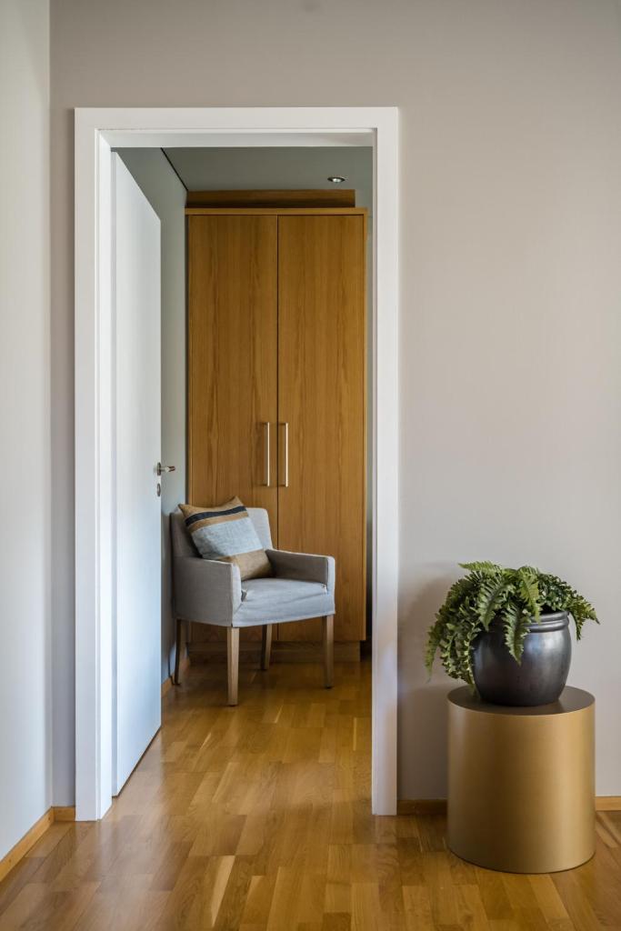 S19 - Akureyri Prime Apart. photo 2