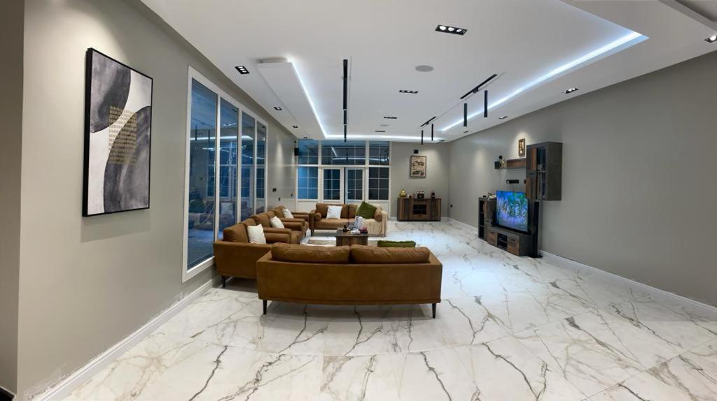شاليه basement