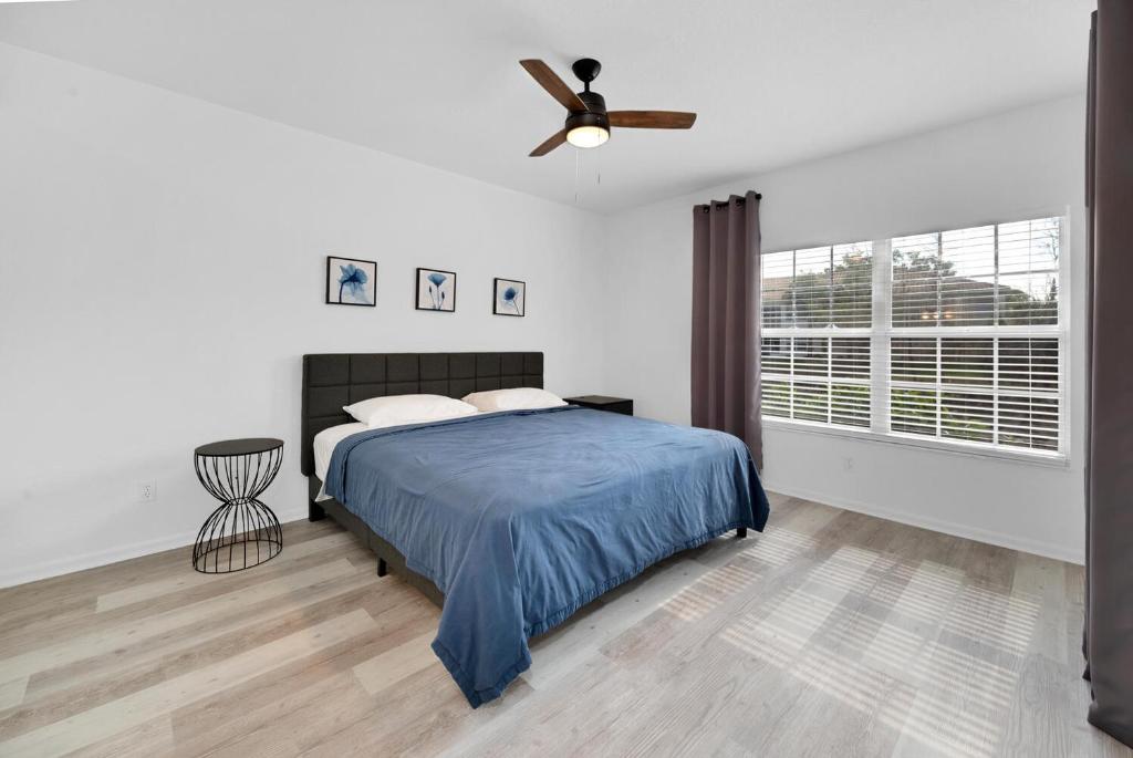 Luxury Condo, gated, 4 mi Vanderbilt Beach, near Mercato photo 2