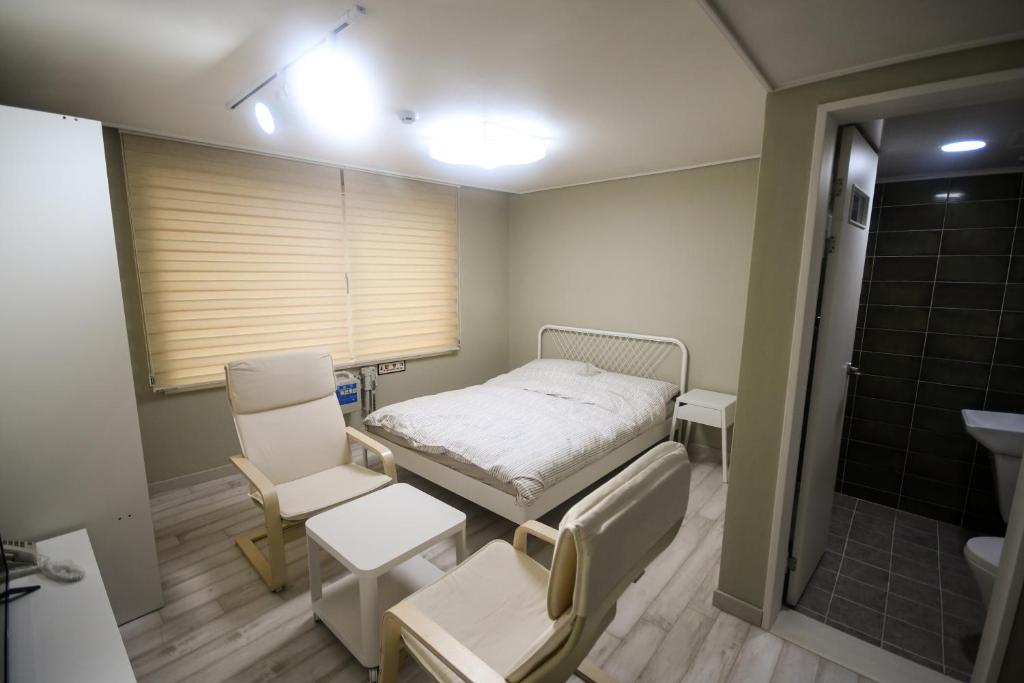 Bluehum Guest house photo 3