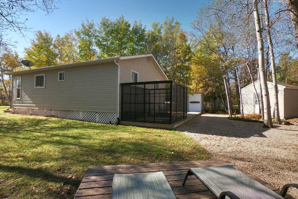 Peaceful & Private Cabin close to the Lake photo 2