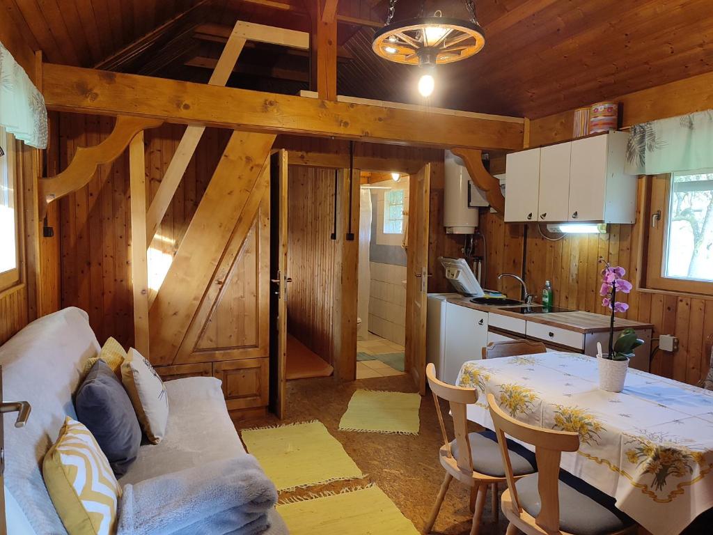 Beehive cabin on a farm photo 4