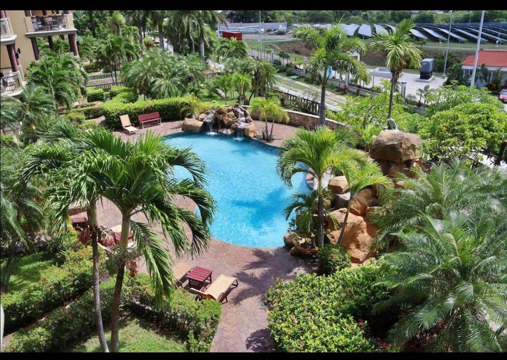 Condo Unit for rent! Just a few minutes from LFK! photo 1