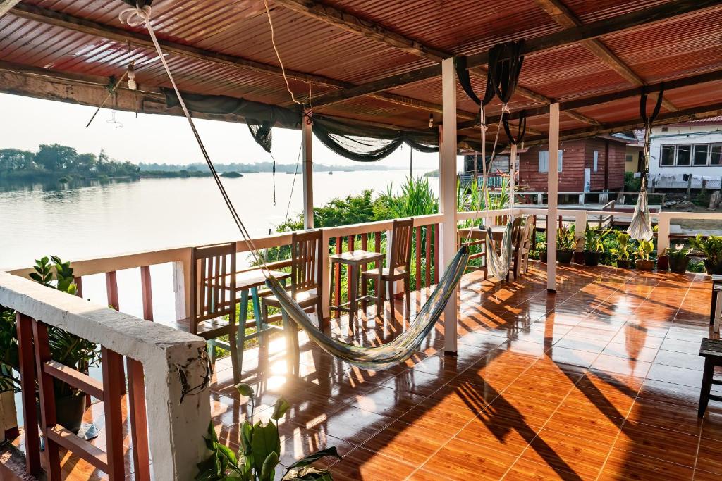 Don Det Mr.B Riverside Budget Guesthouse