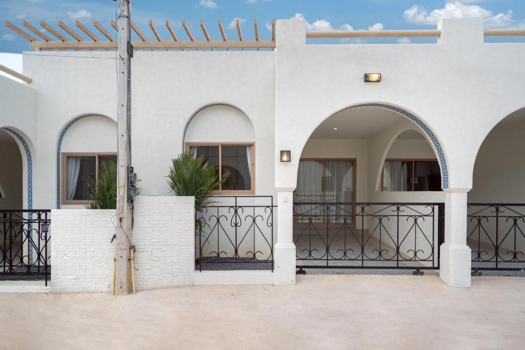 Brand New 2BR House in Yamu Garden A1 photo 1