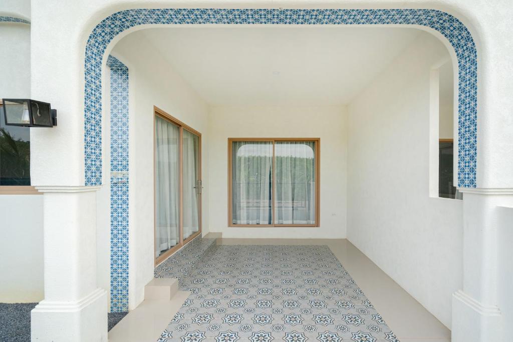 Newly Designed 3BR Fusion House in Yamu Garden B1 photo 3