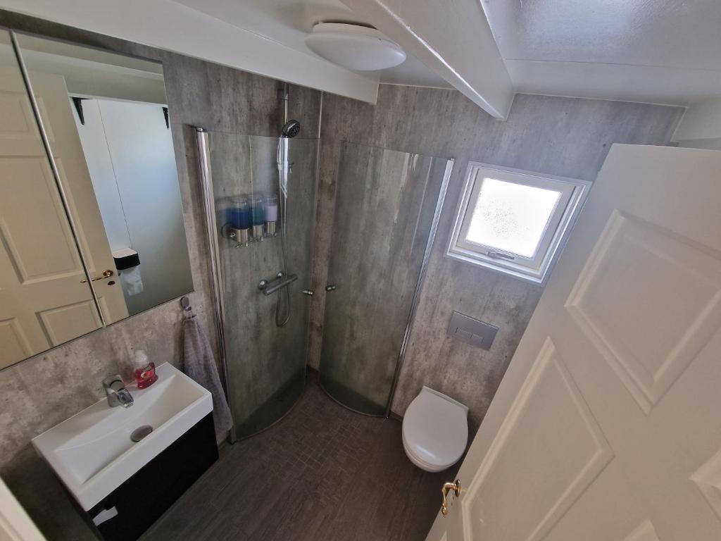 Cottage - two bedrooms photo 3