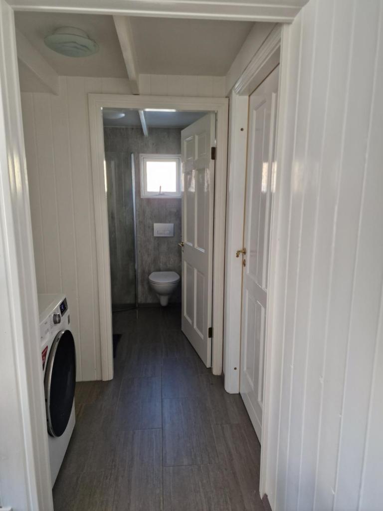 Cottage - two bedrooms photo 2