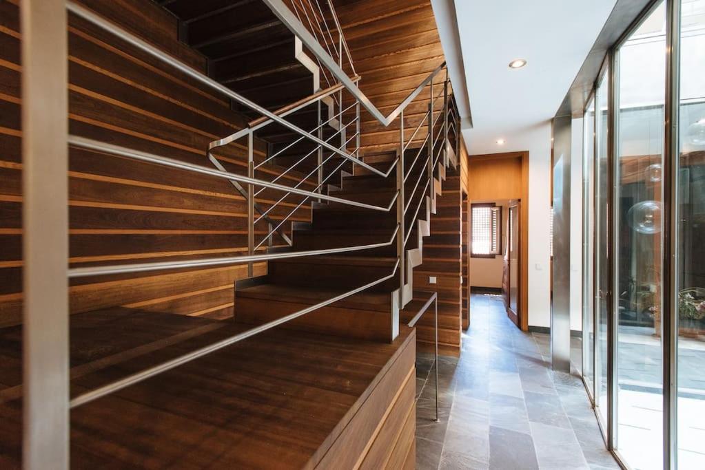 Rabadan Brand New Amazing House with Terrace Parking, Seville