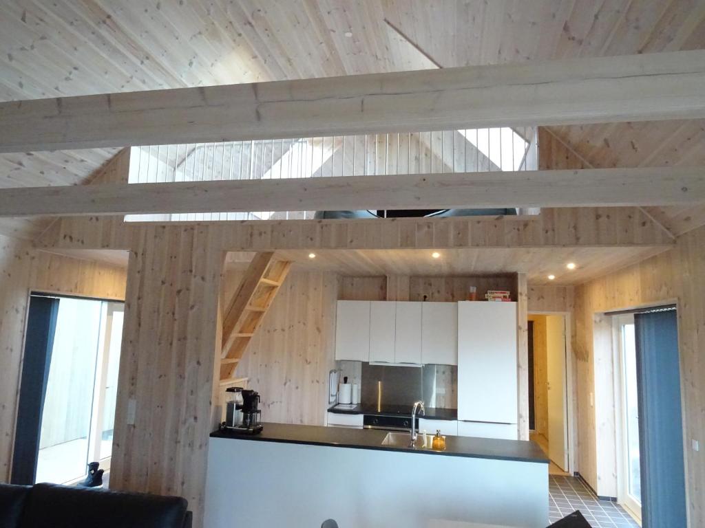 Captains Cottage photo 3