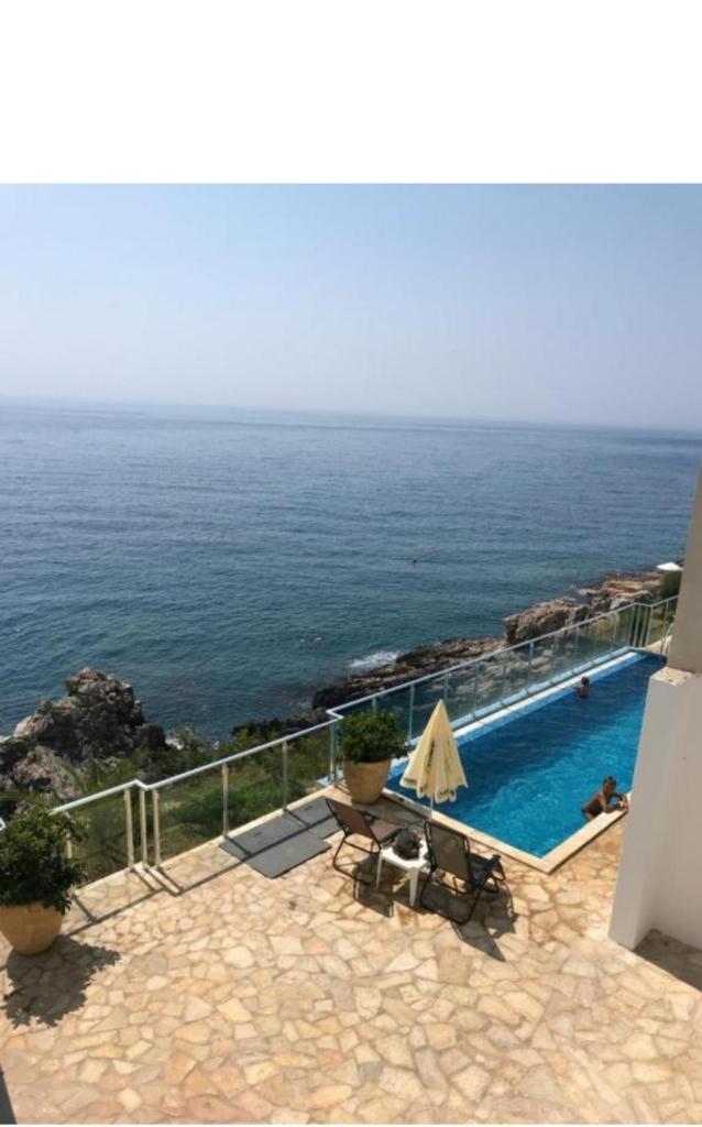 Paradise beachfront view 2 photo 4