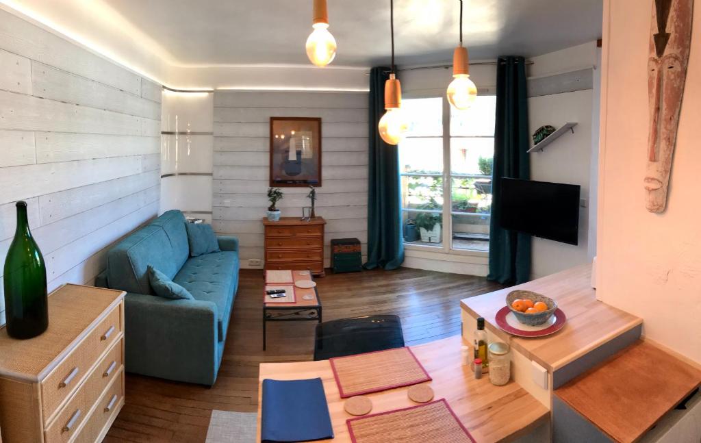 Bail Mobilité Studio lumineux avec terrasse